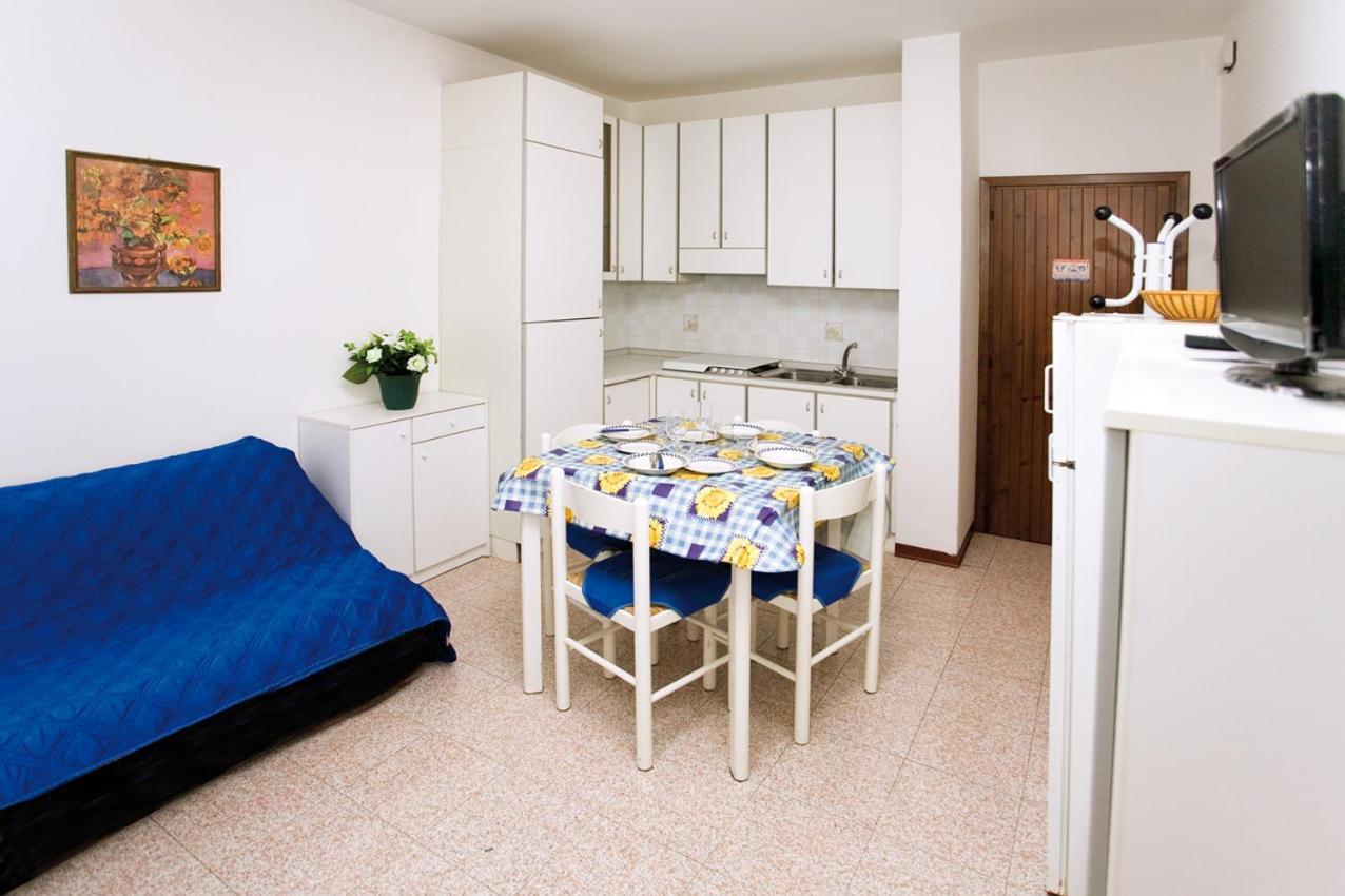 Erica Villa Bibione Luaran gambar
